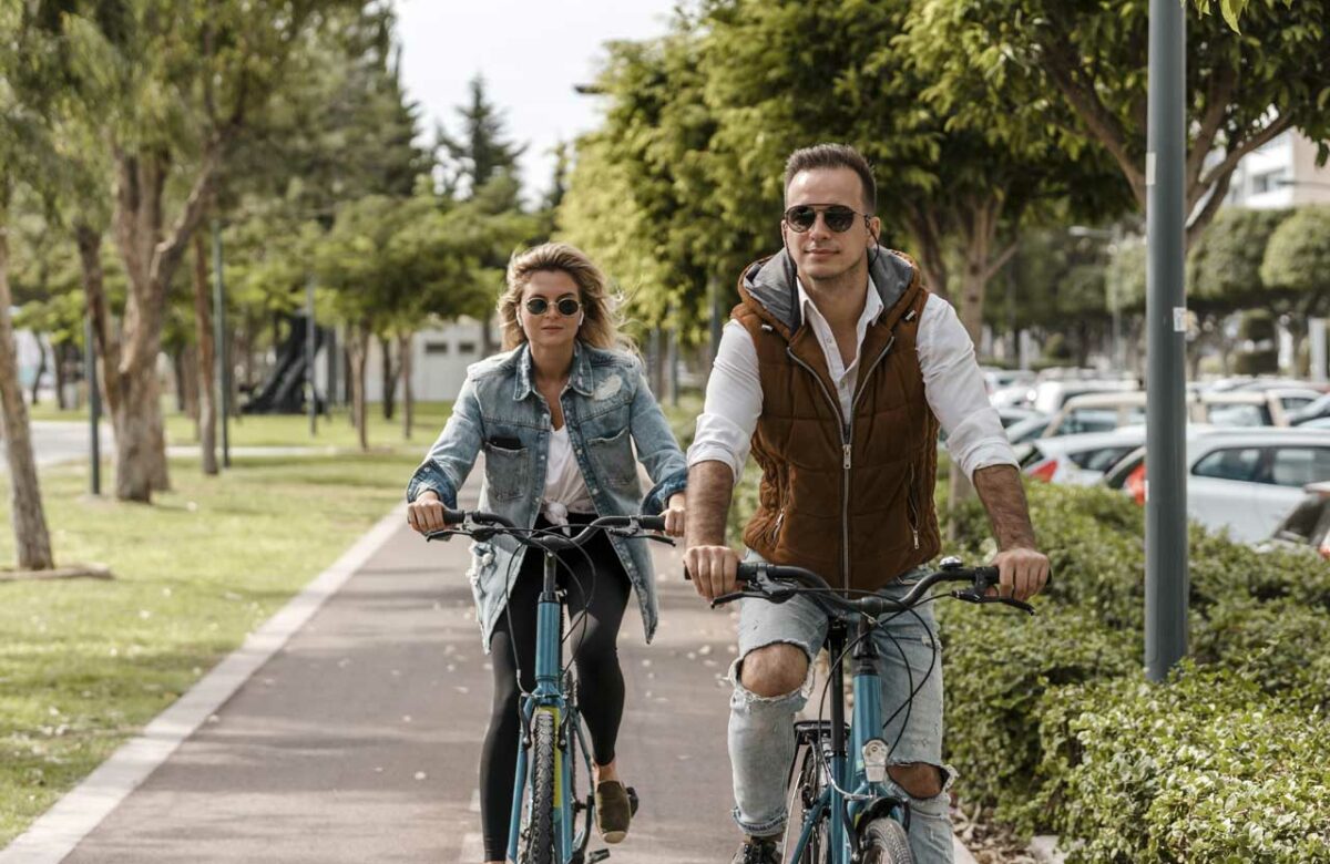 Paar auf dem Fahrrad